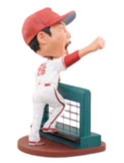 【未開封】2個セット カープ 新井監督 ボブルヘッド 人形 Amazon.co.jp: 広島カープ（Carp）新井監督 ボブルヘッド